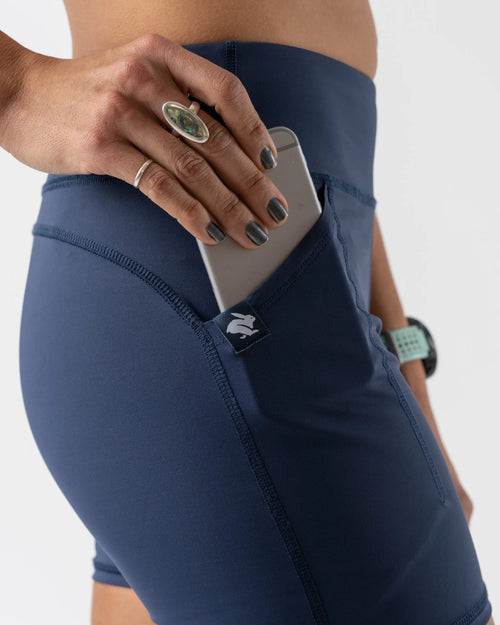 Women's Rabbit Speed Leggy 4" Shorts