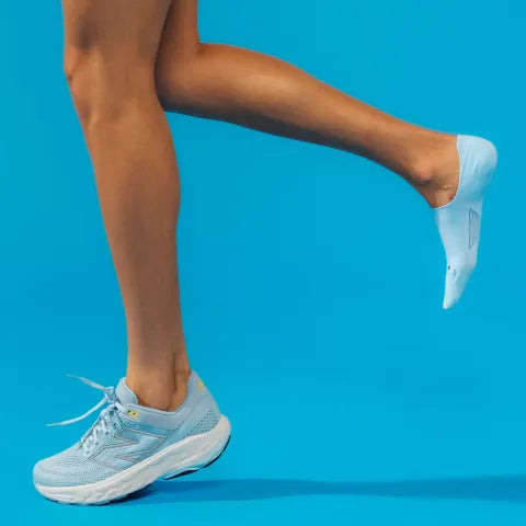 Feetures Elite Ultra Light Invisible Socks - Blue Crystal