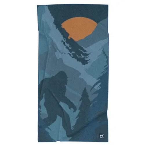 Sprints Towel Car Seat Cover - Sasquatch Habitat
