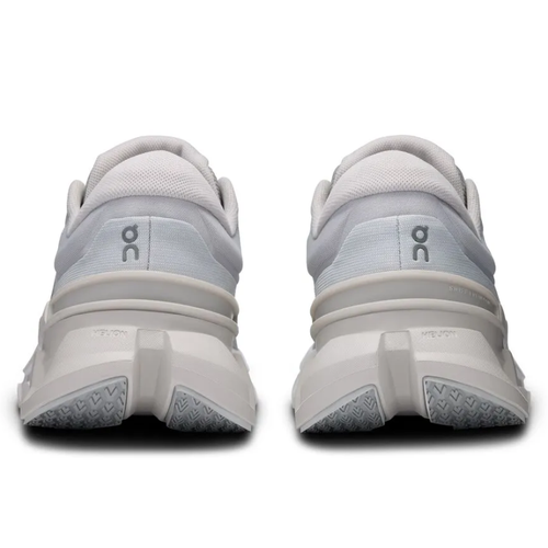 Men's On Cloudflyer 5 - Glacier/Wolf