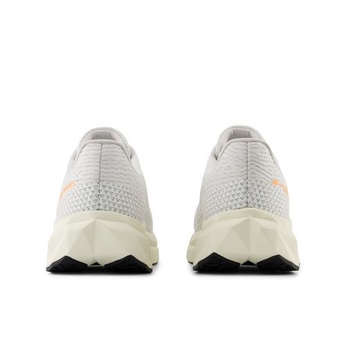 Women's New Balance FuelCell Propel v5 - White