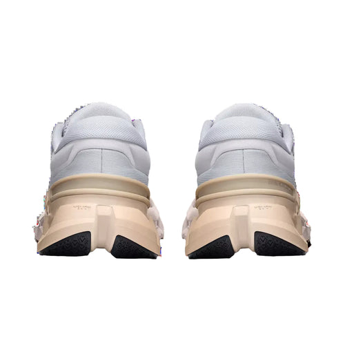 Women's On Cloudflyer 5 - Arctic/Cream