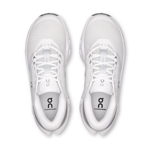 Women's On Cloudrunner 3 - Frost/Glacier