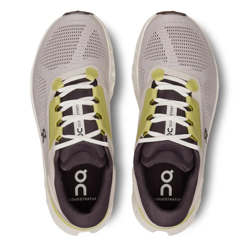 Women's On Cloudstratus 3 - Pearl/Ivory