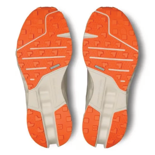 Women's On Cloudsurfer Trail - Fossil/Ivory